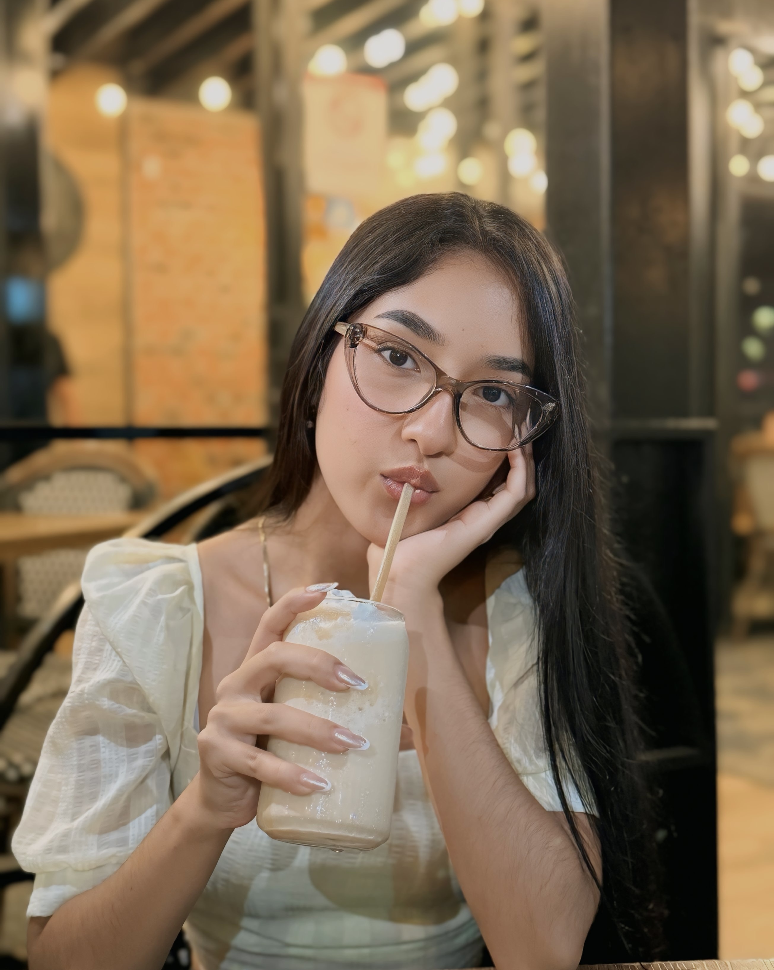 Armazón Onyx Bold en modelo — Lentes de diseño Eyeliv Portoviejo